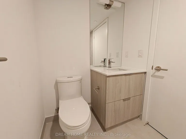 47 Mutual St #2302 — Photo 18