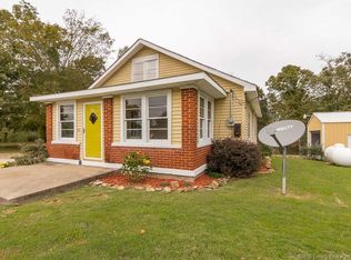 501 S Main St, English, IN 47118