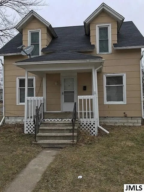 1700 Leroy St photo 1