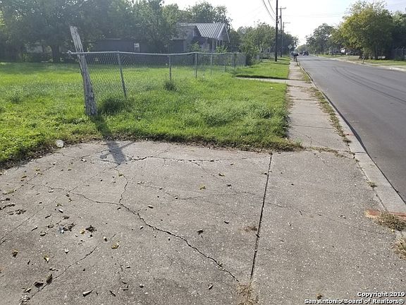 5th image of 118 Verne St