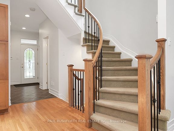 4th image of 52 Stedman St