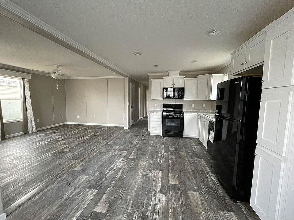 6165 Seanor Ct, Slatington, PA 18080 Zillow