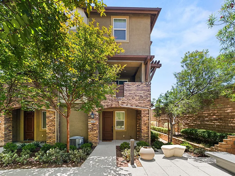 12162 Diamond Dust Dr — Photo 1