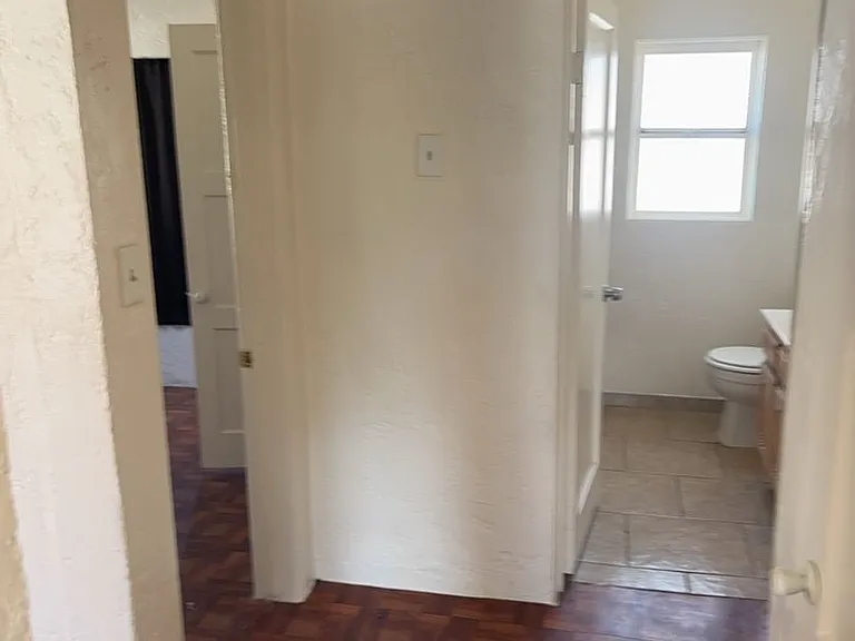 204 W Kelso St — Photo 16