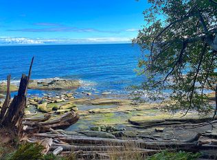 71-77 16th Dl, Galiano, BC V0N