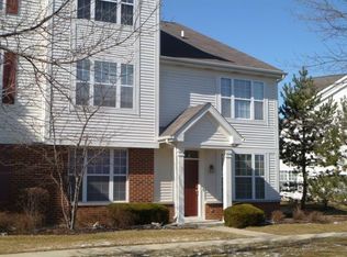 680 Mill Cir UNIT 107, Wheeling, IL 60090