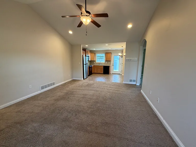5811 Islip Dr — Photo 11