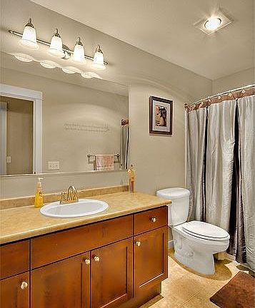 2nd image of 25025 SE Klahanie Blvd APT D305