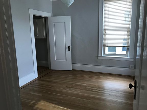 5th image of 41 Octavia St APT 6