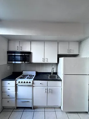 Rented by Oxford Property Group | media 5