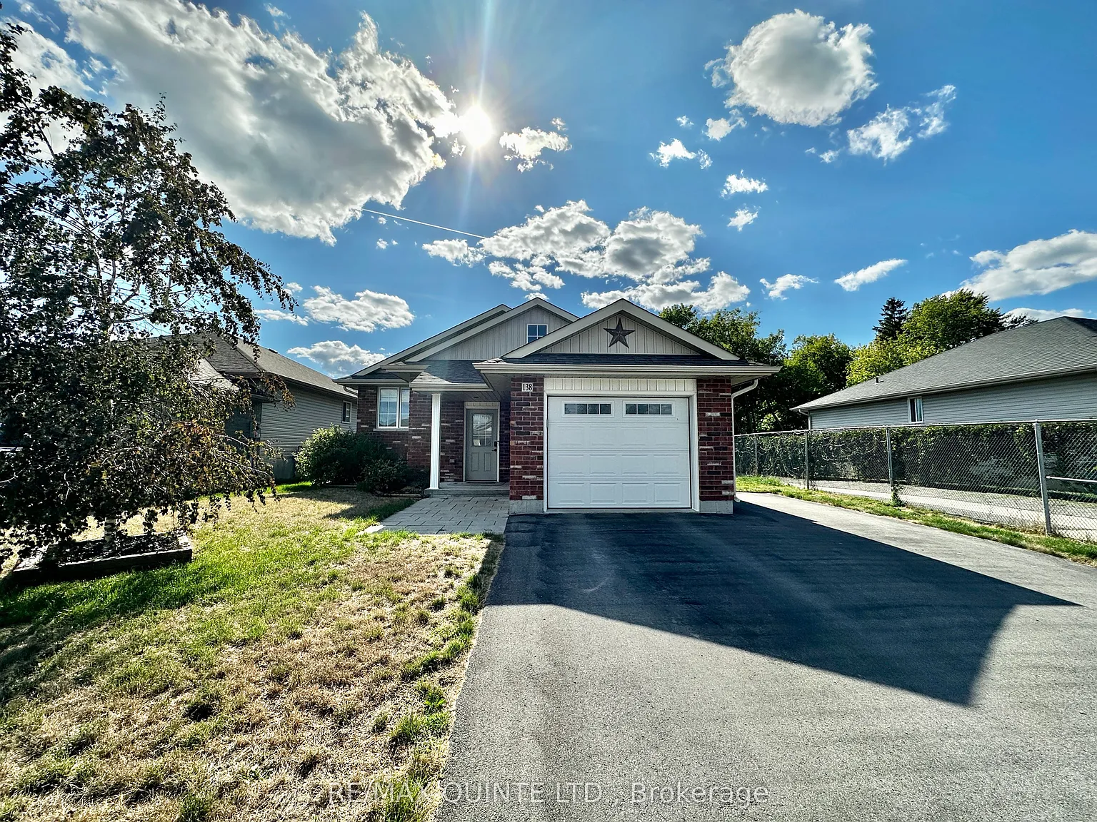 4 bed, $3,600 — Photo 1