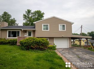 12414 Seldin Dr, Omaha, NE 68144