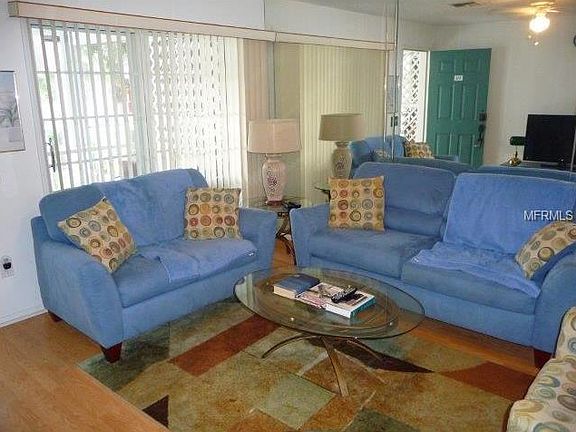 3rd image of 2210 Vista Del Sol Cir Unit 512