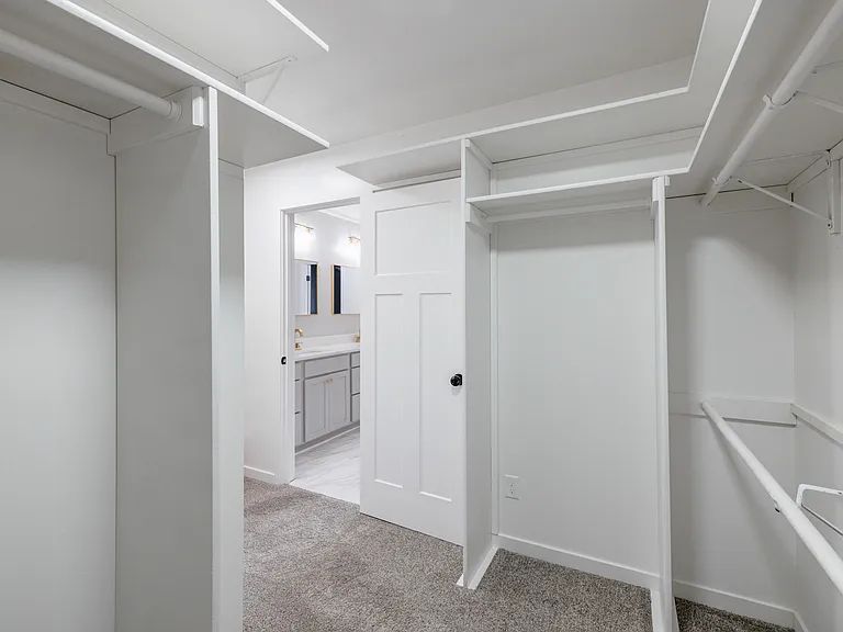 6204 Franciscan Dr — Photo 42