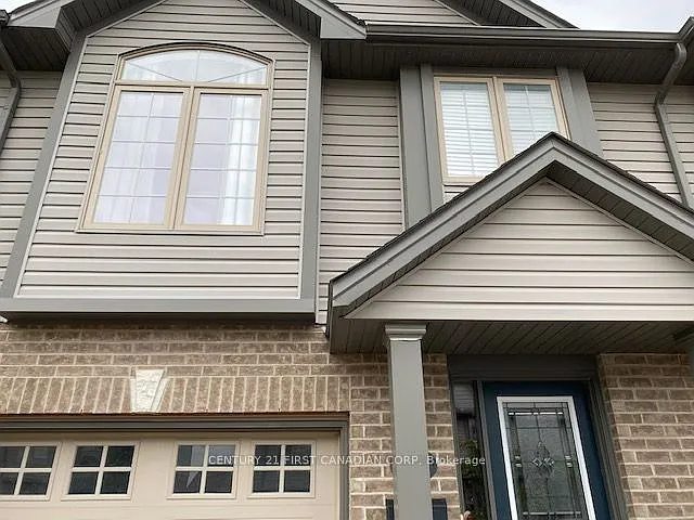 3 bed, $2,675 — Photo 1