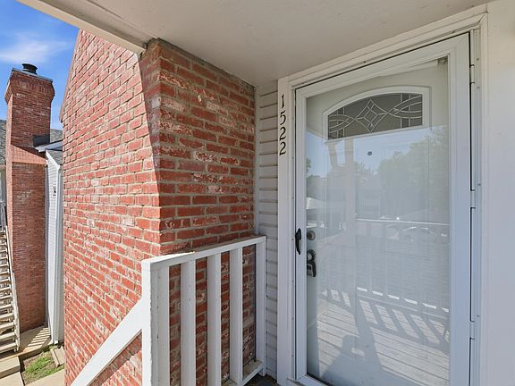 2nd image of 1717 S Cypress St APT 1522