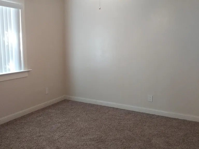 237 B St #8 — Photo 10
