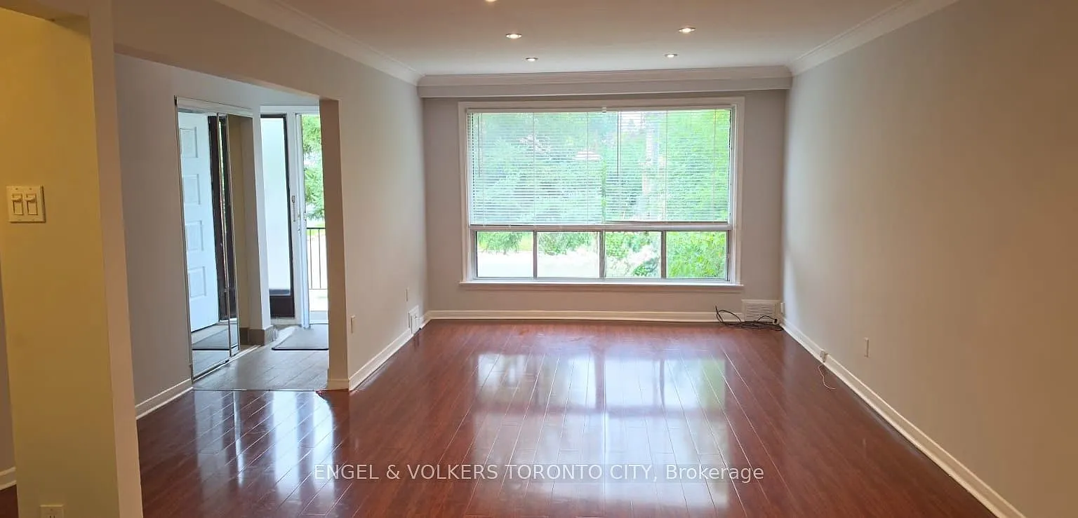 4 bed, $4,100 — Photo 2