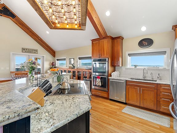 4th image of 412 Schilling Rd