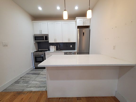4th image of 2285 Adam C Powell Blvd #3SS