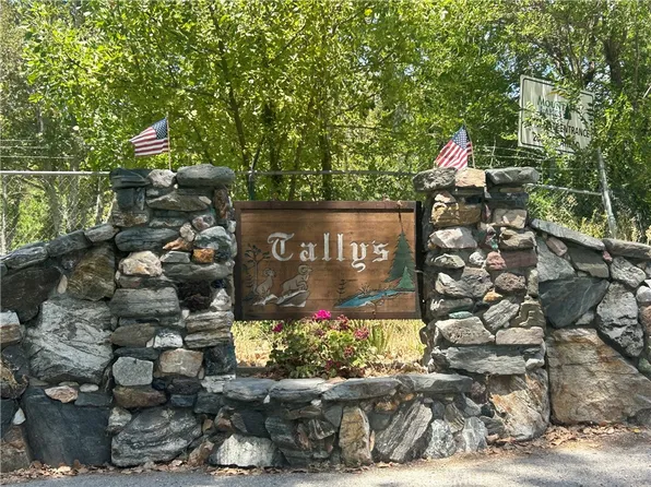 208 Lytle Way, Lytle Creek, CA 92358