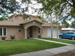 541 Paige Loop, Los Alamos, NM 87547