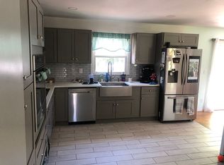 81 Derick Dr, Fishkill, NY 12524