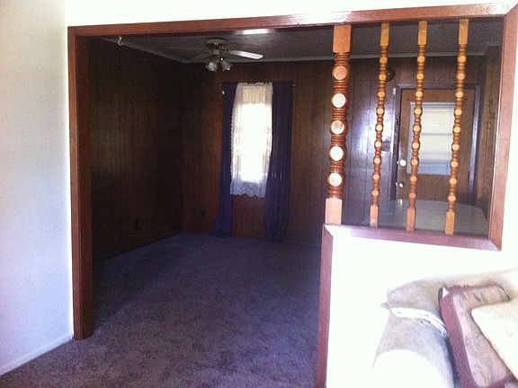 3rd image of 106 Oak Hill Dr