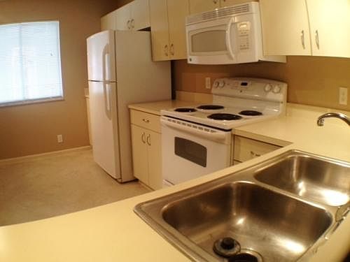 4th image of 7791 Esmeralda Way APT 202