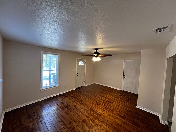 3rd image of 5317 Blackmore Ave