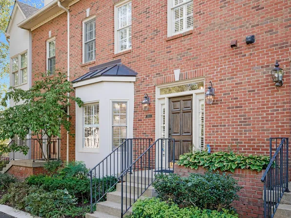 103 Forest Place Cir, Nashville, TN 37215