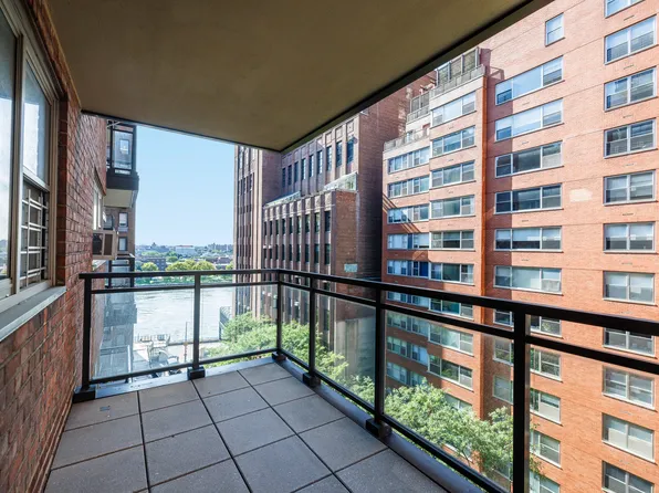85 East End Avenue image 2 of 6