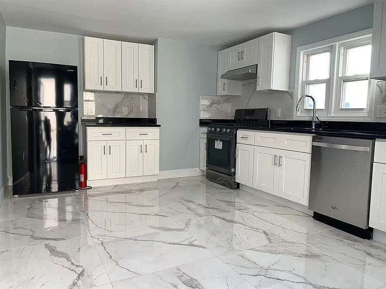 45 Madison St #1 — Photo 1