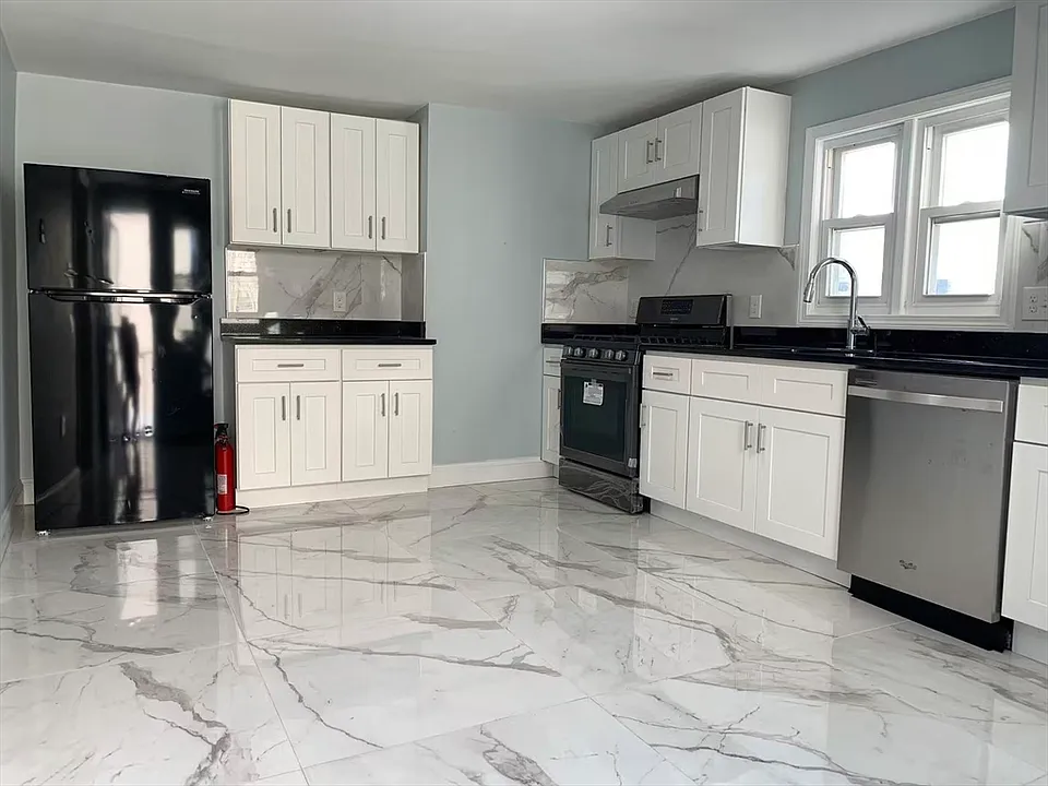 45 Madison St #1