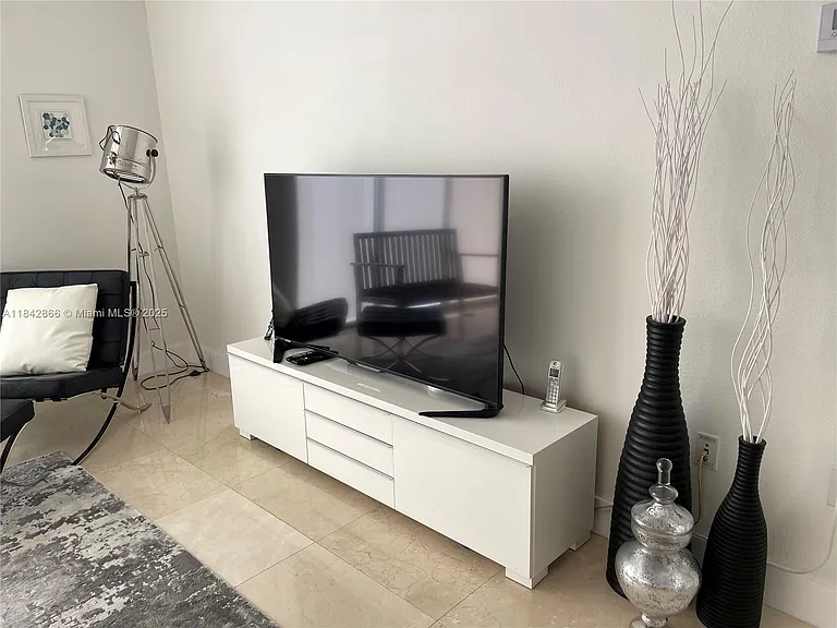 10275 Collins Ave #630 — Photo 14