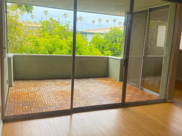 941 10th St APT 8, Santa Monica, CA 90403