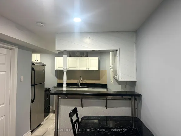 43 Fairty Dr #Basement, Markham, ON L3S 3A6