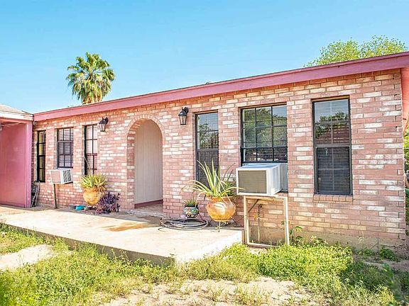 3rd image of 329 Soria Dr