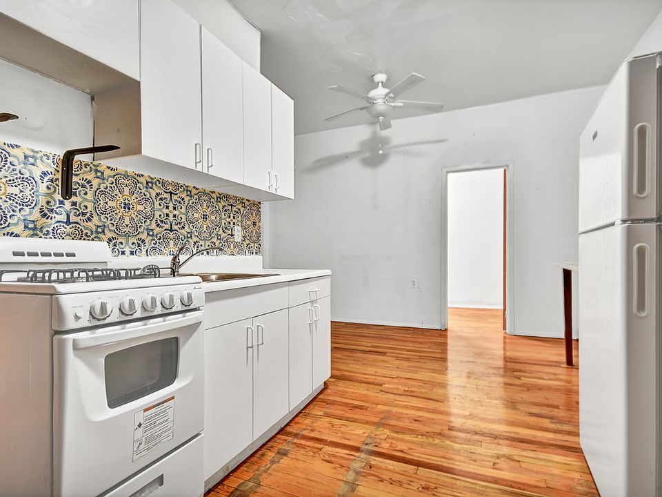 1st image of 416 E 71st St APT 8