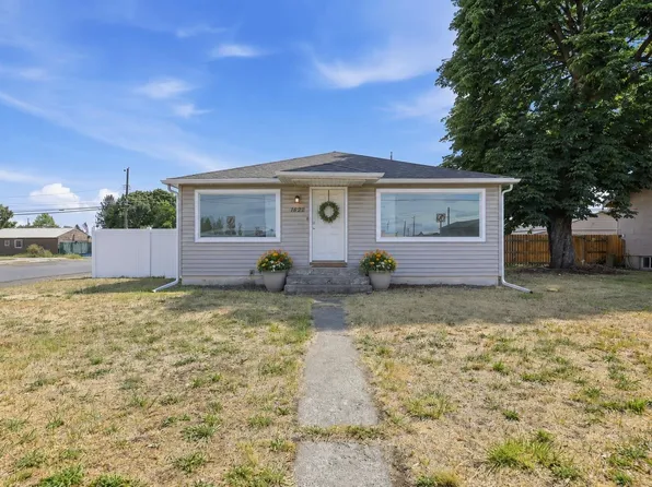 1828 E Francis Ave, Spokane, WA 99208