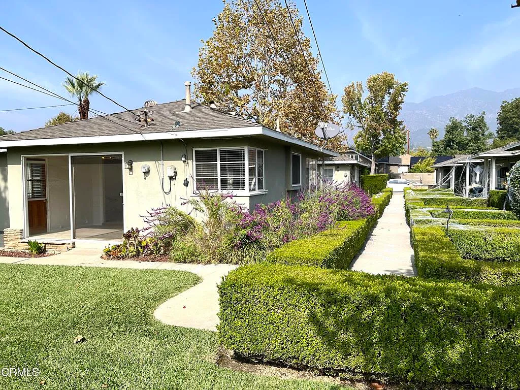 2 bed, 1.0 bath, 940 sqft, $2,950 — Photo 3