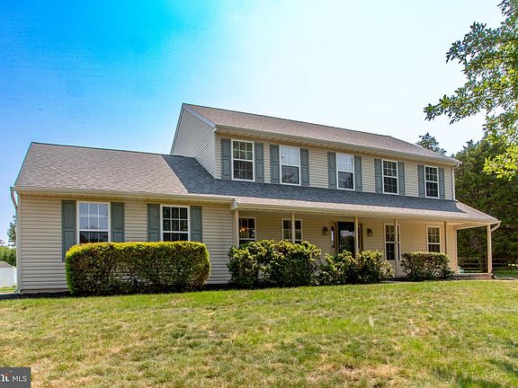 2nd image of 949 Scarlet Oak Dr