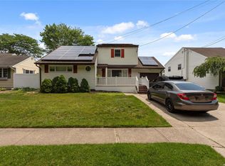 223 August Rd, North Babylon, NY 11703