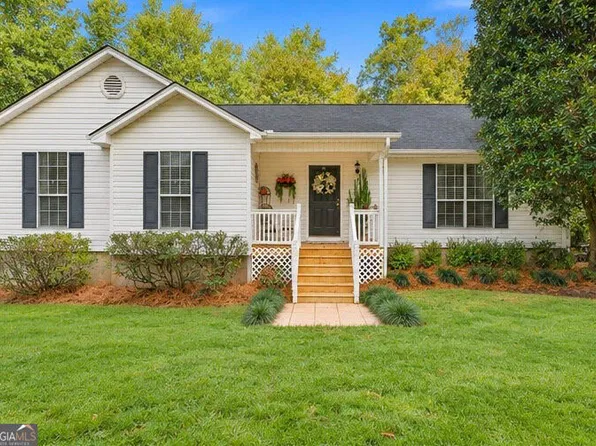 253 Graham Woods Dr, Gray, GA 31032