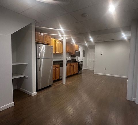 3rd image of 69 Park Dr #D
