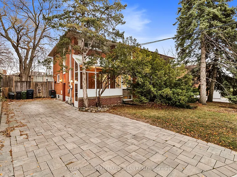 25 Carscadden Dr #LOWER — Photo 1