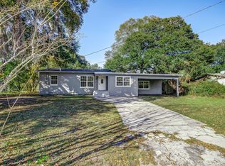 10611 Akers Dr N, Jacksonville, FL 32225