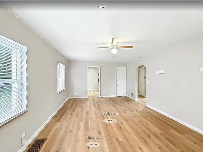 6426 Betts Ave — Photo 3