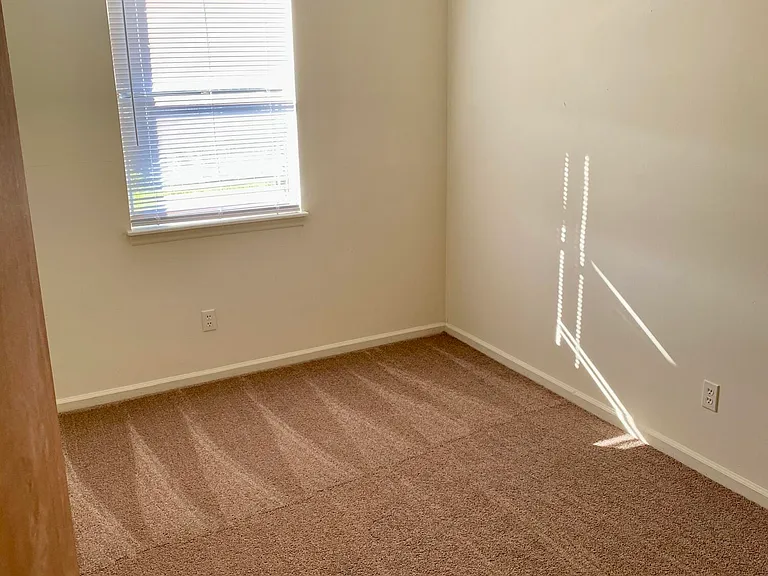 1085 Cheyenne Ct #4 — Photo 3
