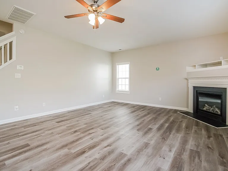 8112 Rolling Glenn Dr — Photo 6